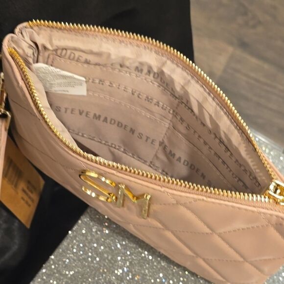 Steve Madden Diamond Quilted Logo Wristlet